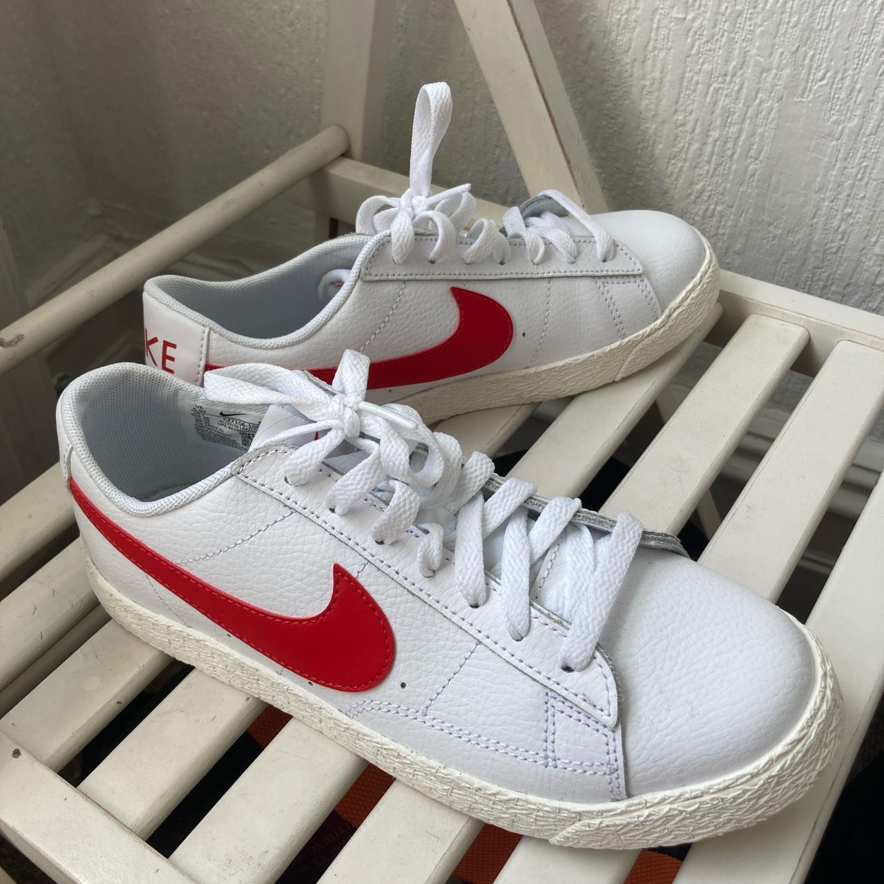 Nike Women's Red and White | Depop