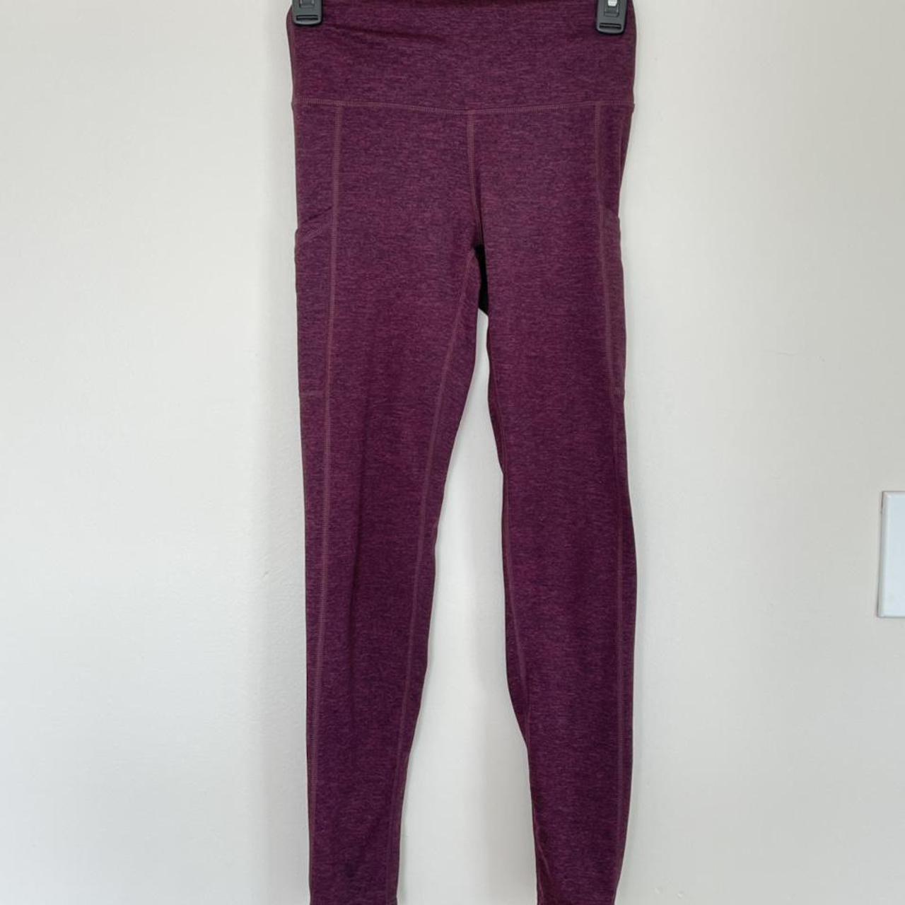 Aerie Maroon Leggings w/ pockets lightly worn GREAT... Depop