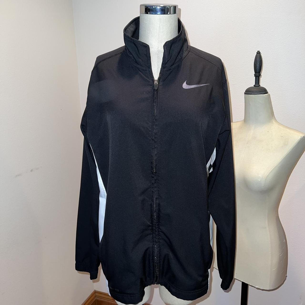 womens nike wind breaker