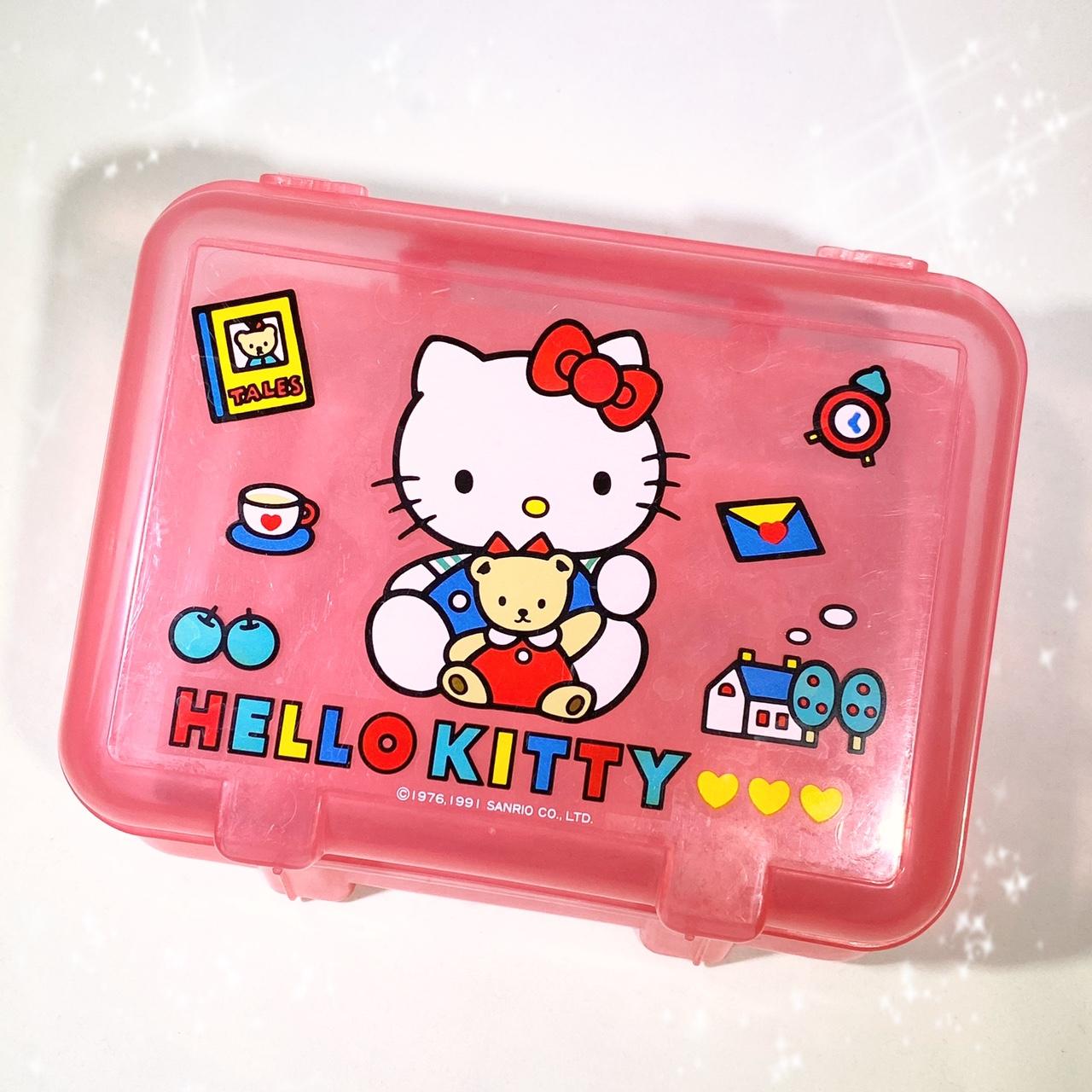 hello kitty thermos - has many scuffs/markings but - Depop