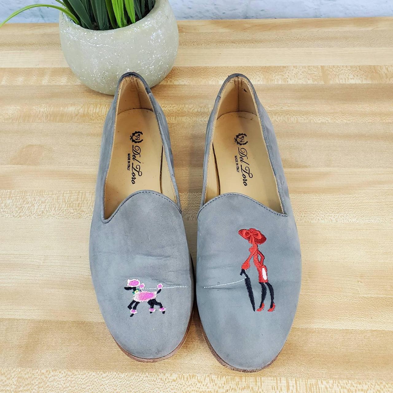Del Toro Women's Grey and Red Loafers