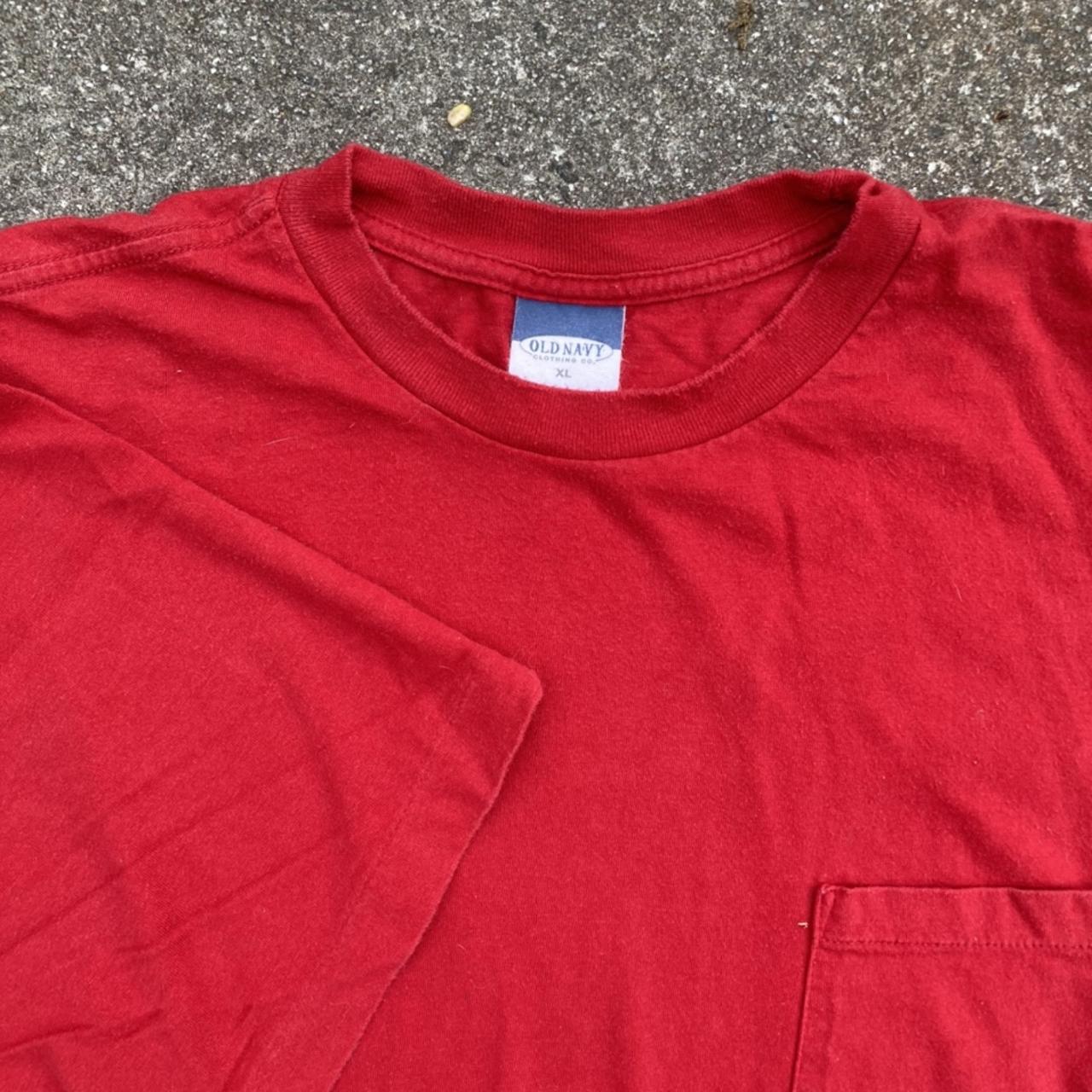 Old Navy Men's Tshirt Depop