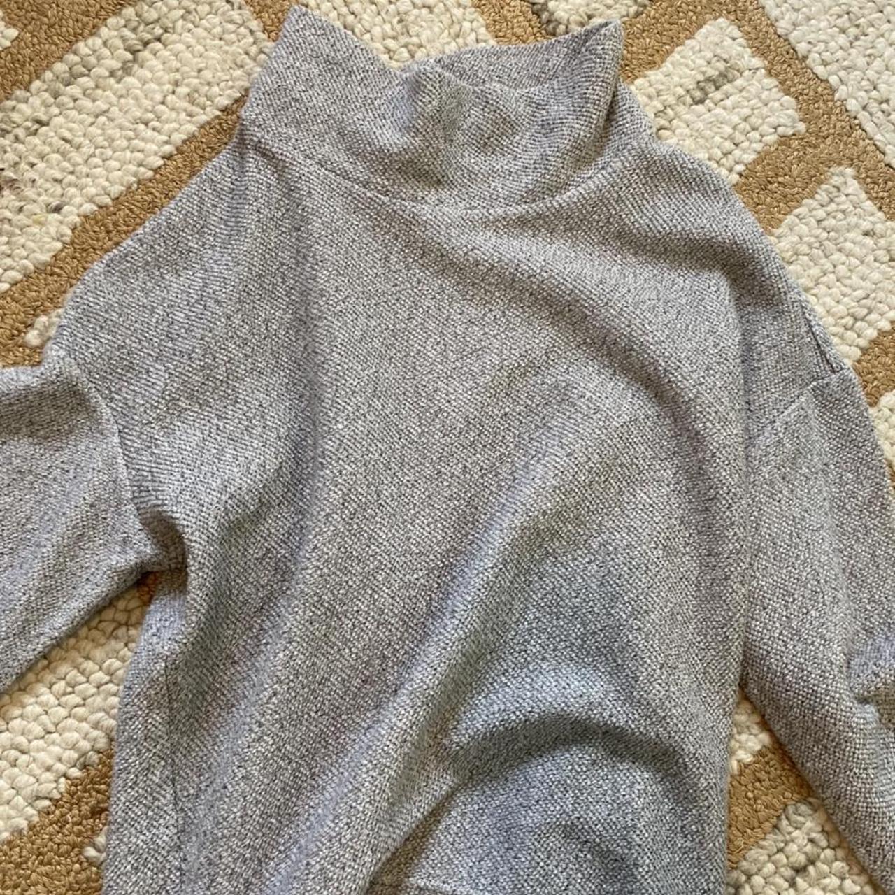 Banana Republic Women's Grey Jumper | Depop