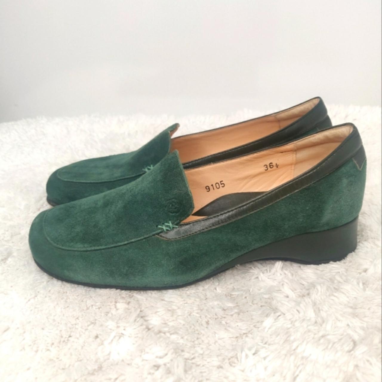 Women's Green Loafers Depop