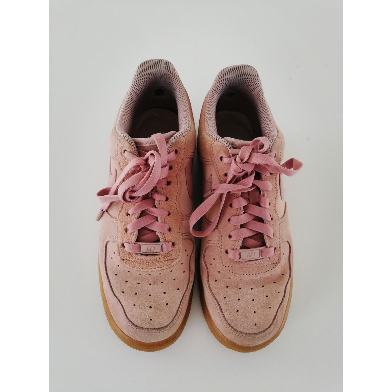 dusty pink nike
