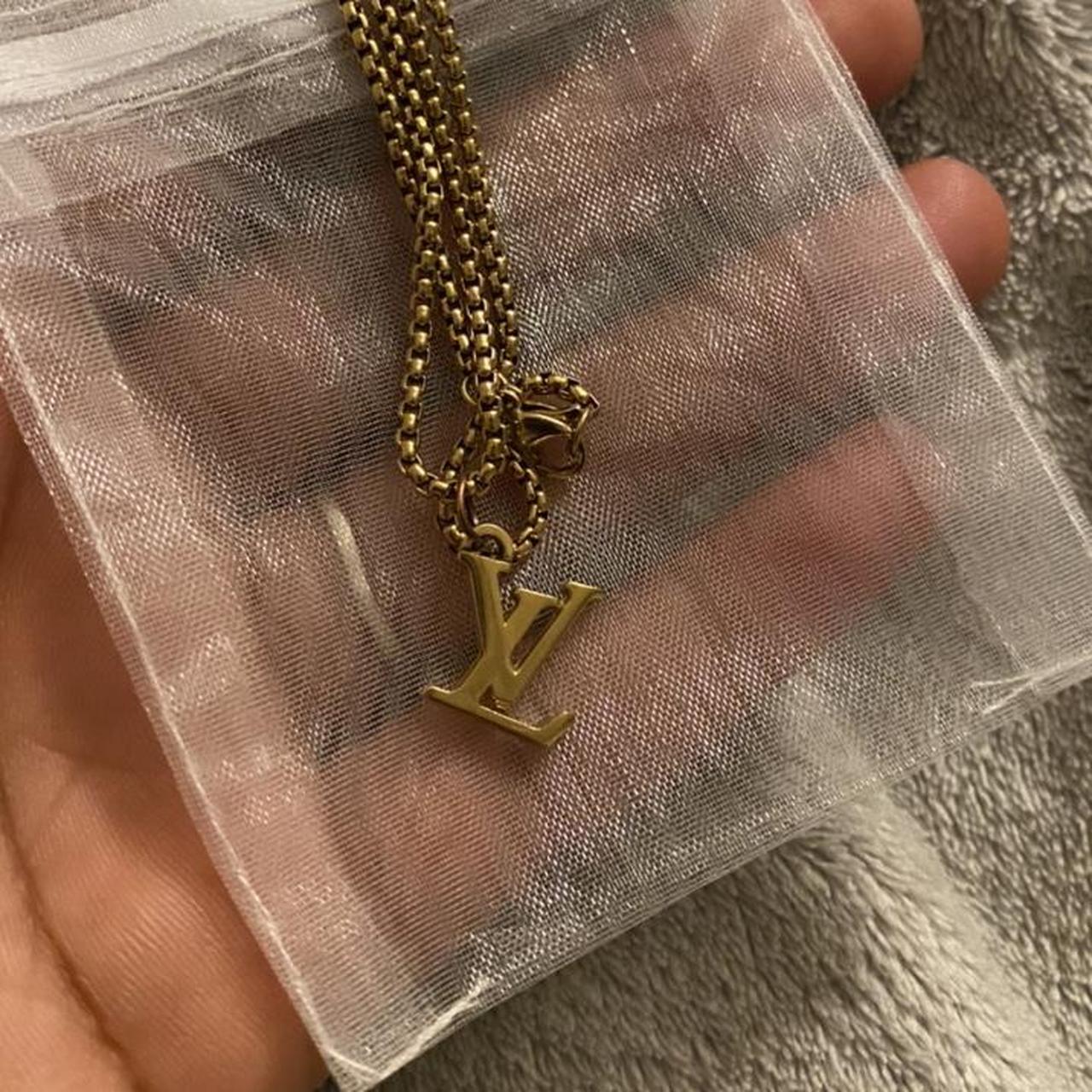LOUIS VUITTON CHAIN LINKS PATCHES NECKLACE/ /Weared - Depop