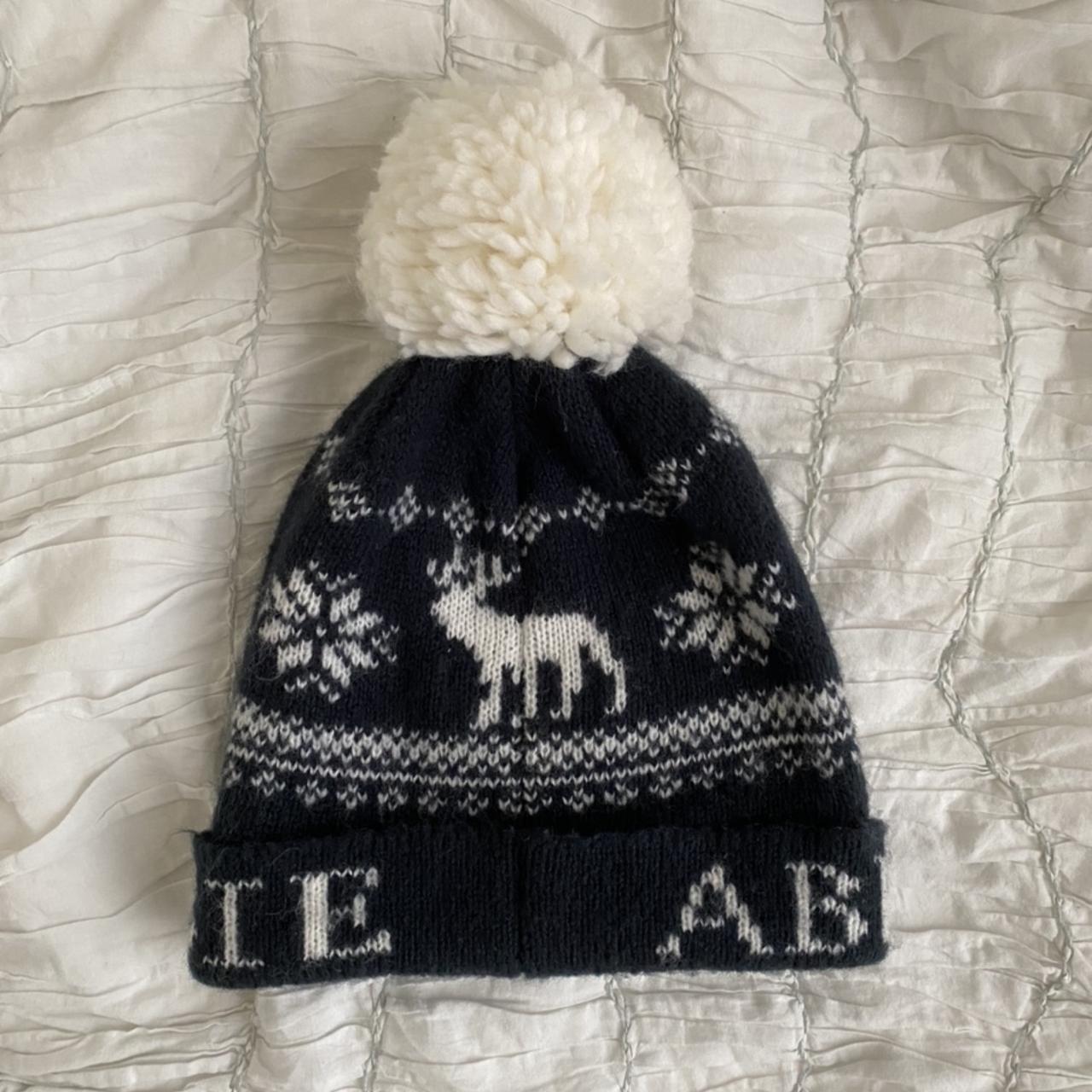 Abercrombie & Fitch Women’s Navy and White Hat | Depop