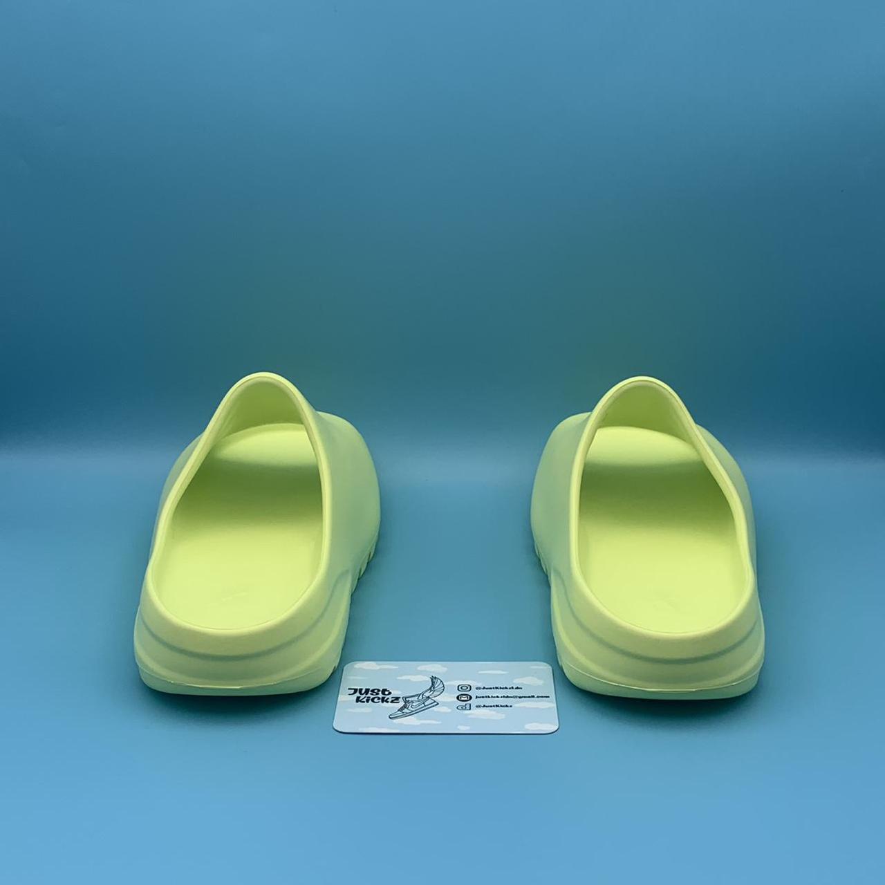 Product Image 4 - Yeezy Slide ‘Glow Green’

Condition: Brand
