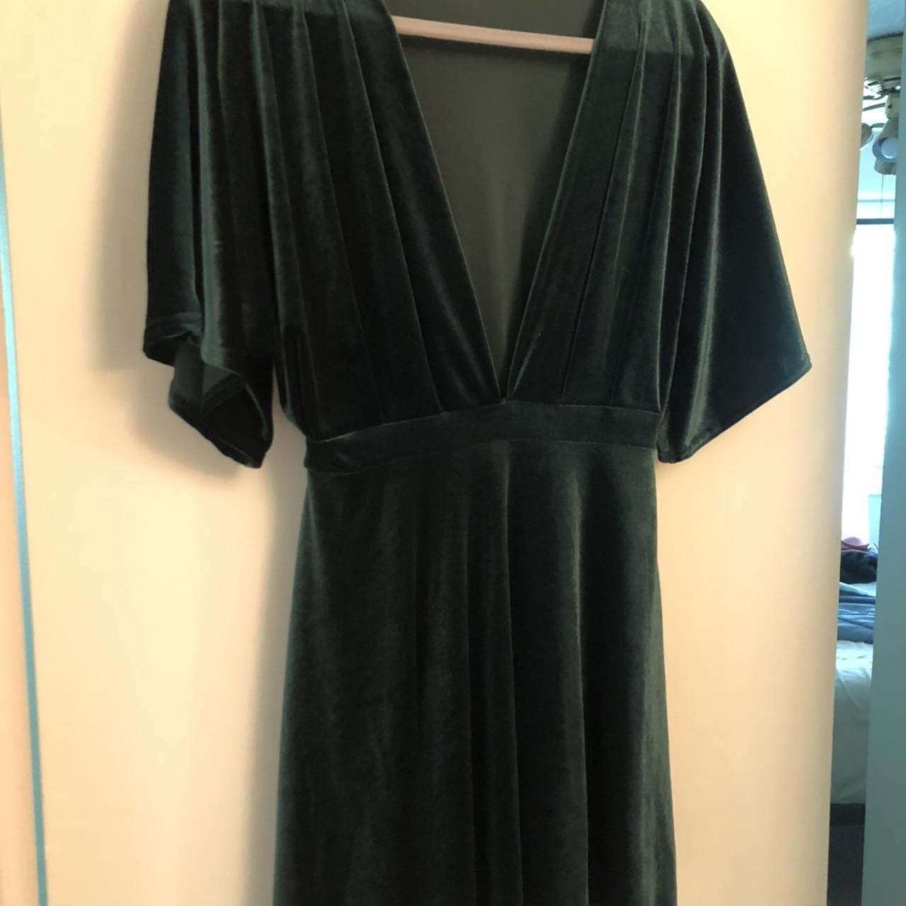 Beautiful short Velvet Green dress. I wore once for... - Depop