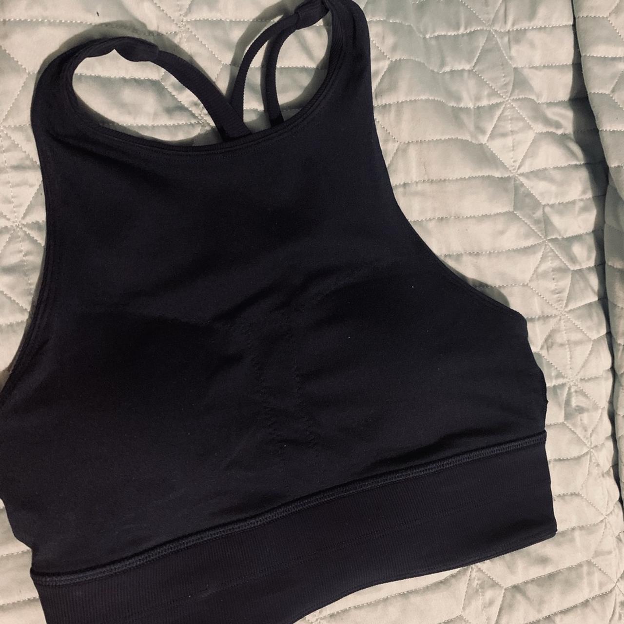 Lululemon Energy Bra High Neck bra Size 4 (fits - Depop