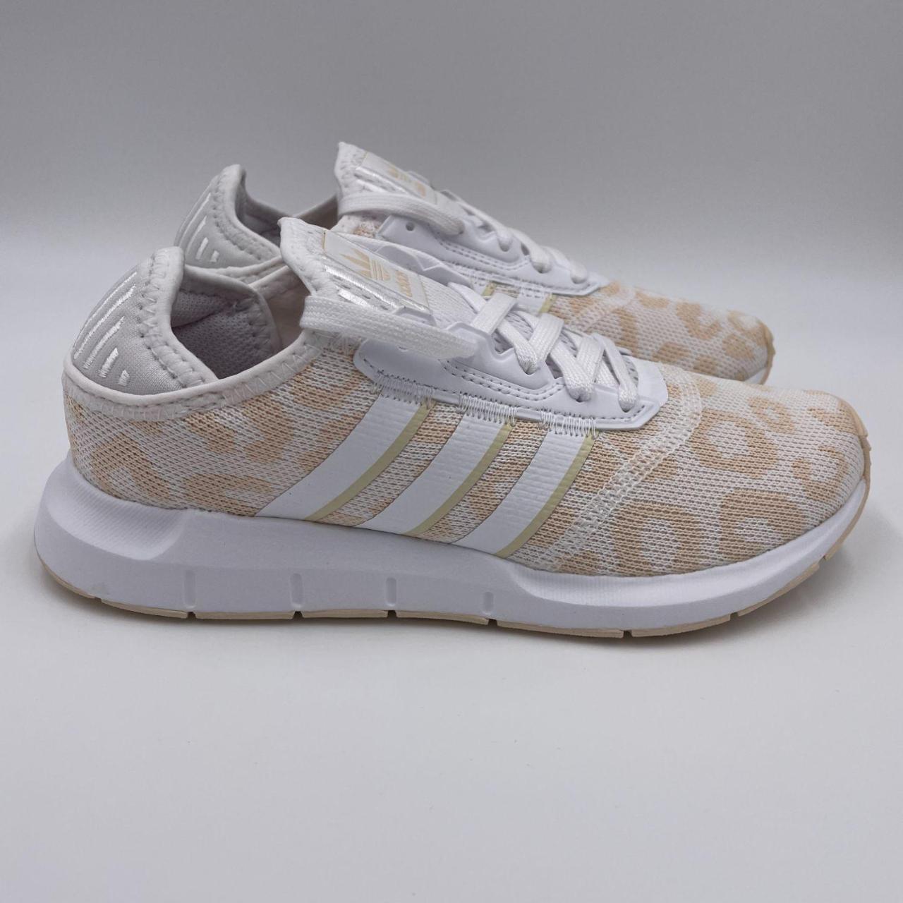 Rose gold adidas outlet swift run