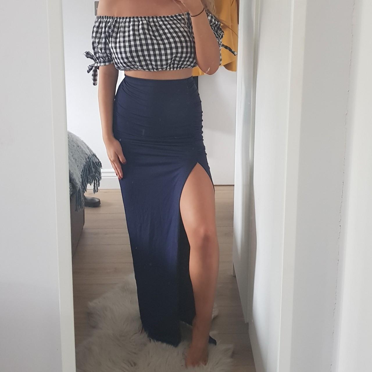 Navy skirt missguided hotsell