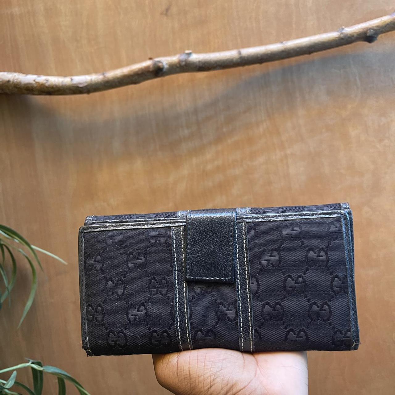 Product Image 2 - Vintage black Gucci Wallet

100% authentic!

Has