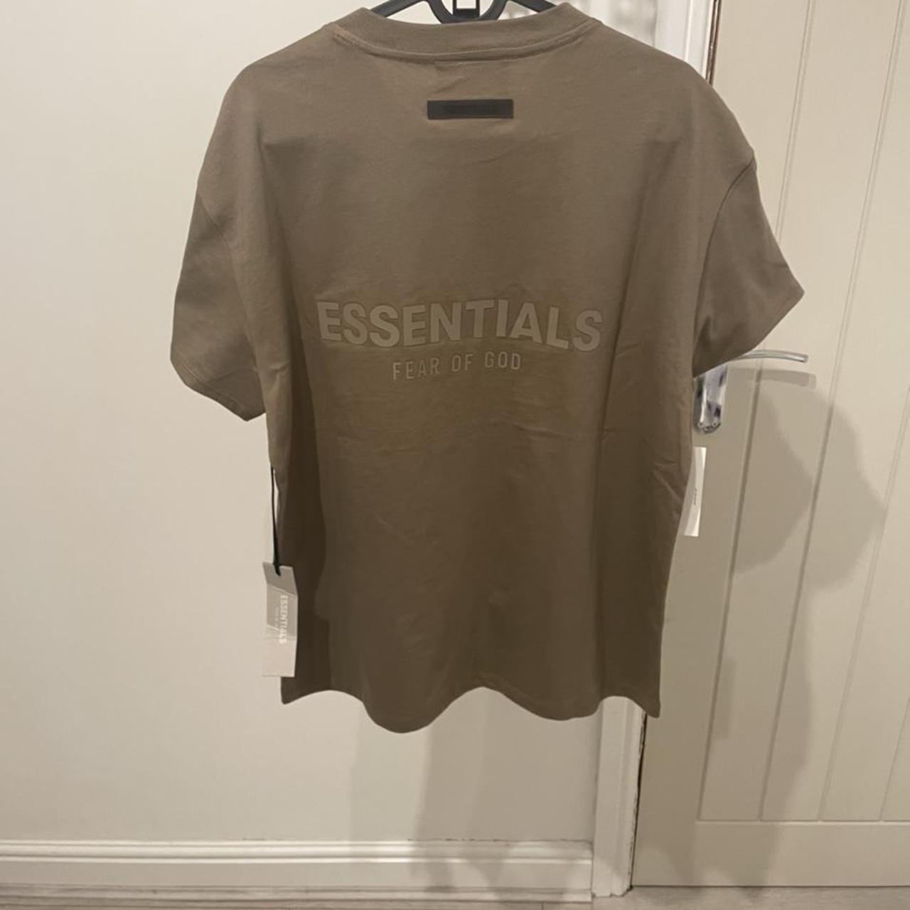 Product Image 2 - FEAR OF GOD ESSENTIALS TEE
Logo-Print
