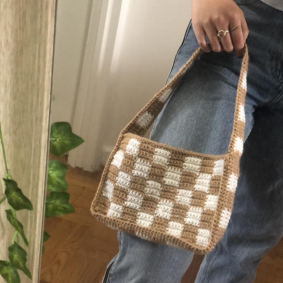 checkered shoulder bag