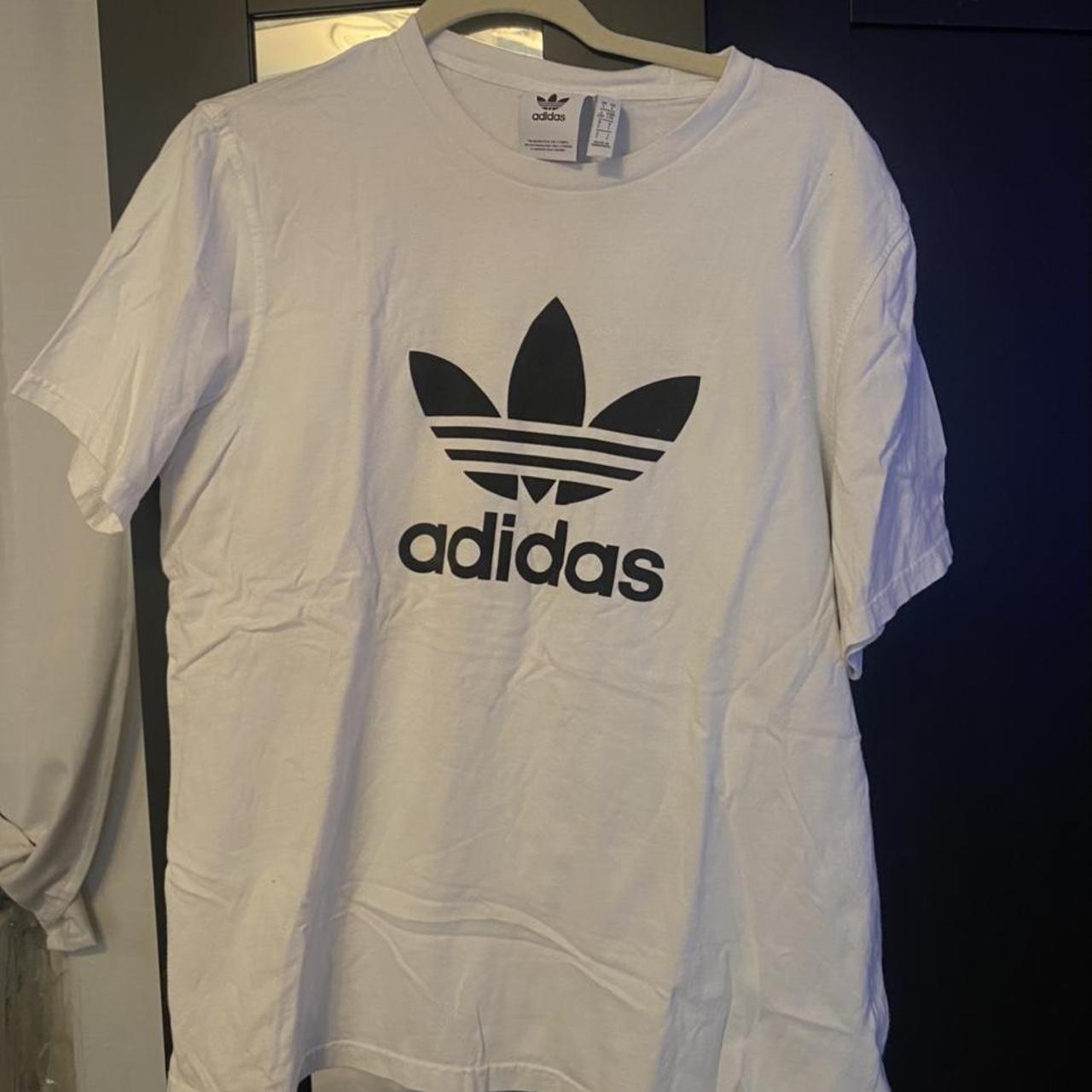 Adidas Tshirt. only worn a couple of times. size... - Depop