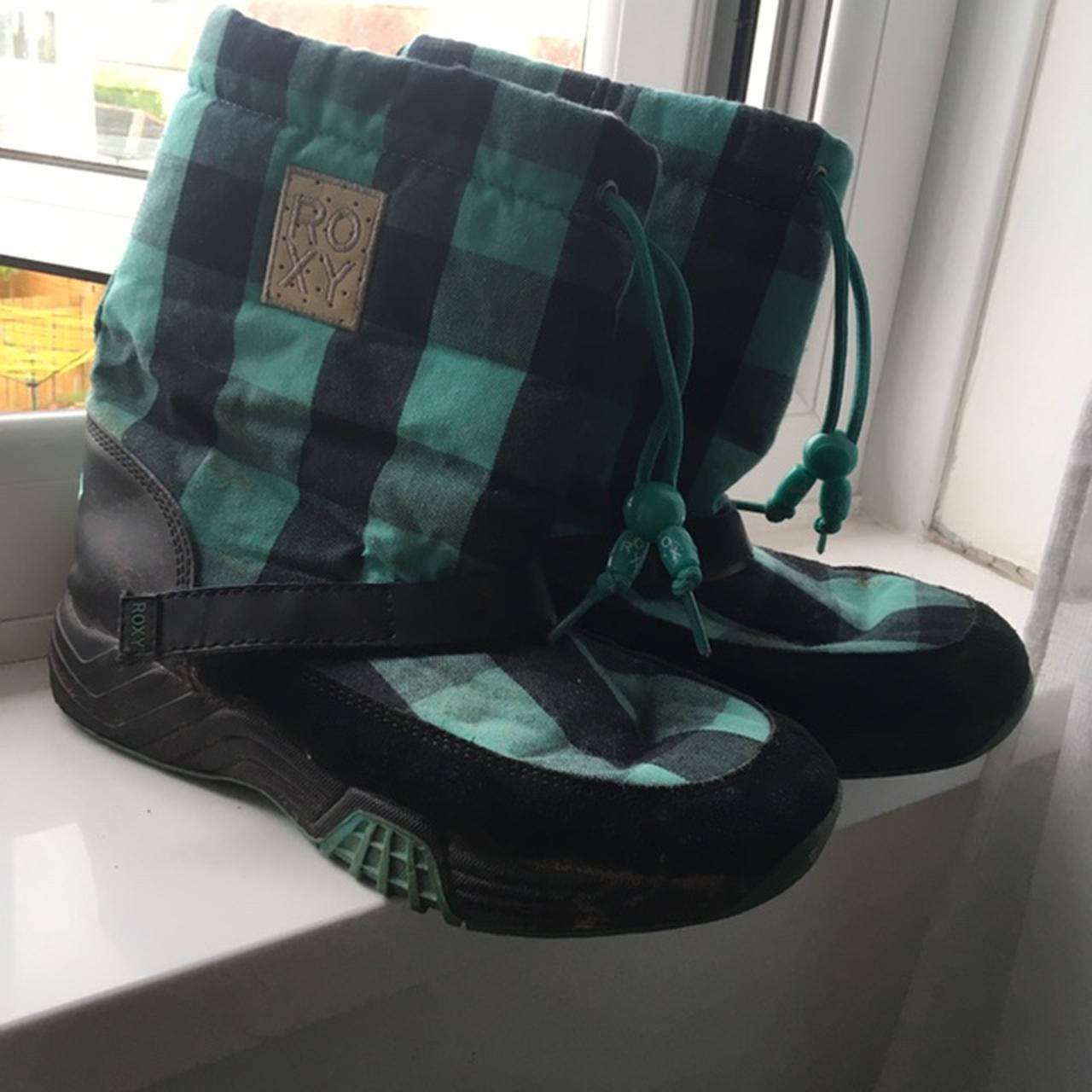 Roxy shop plaid boots