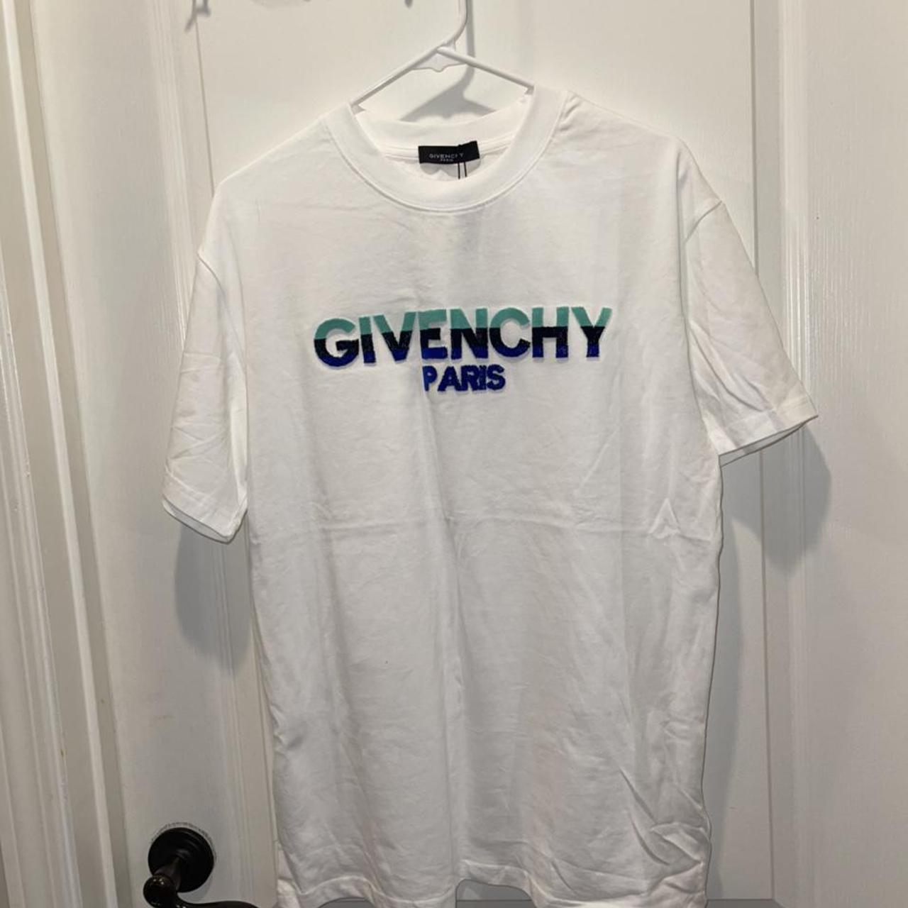 Givenchy Men's T-shirt | Depop