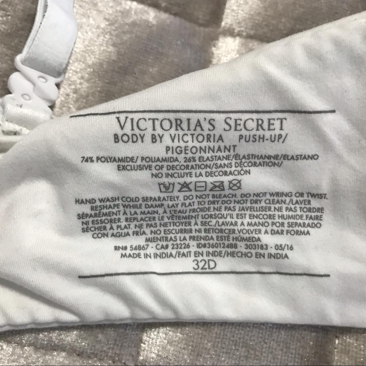 Victoria’s Secret body by Victoria push up bra in