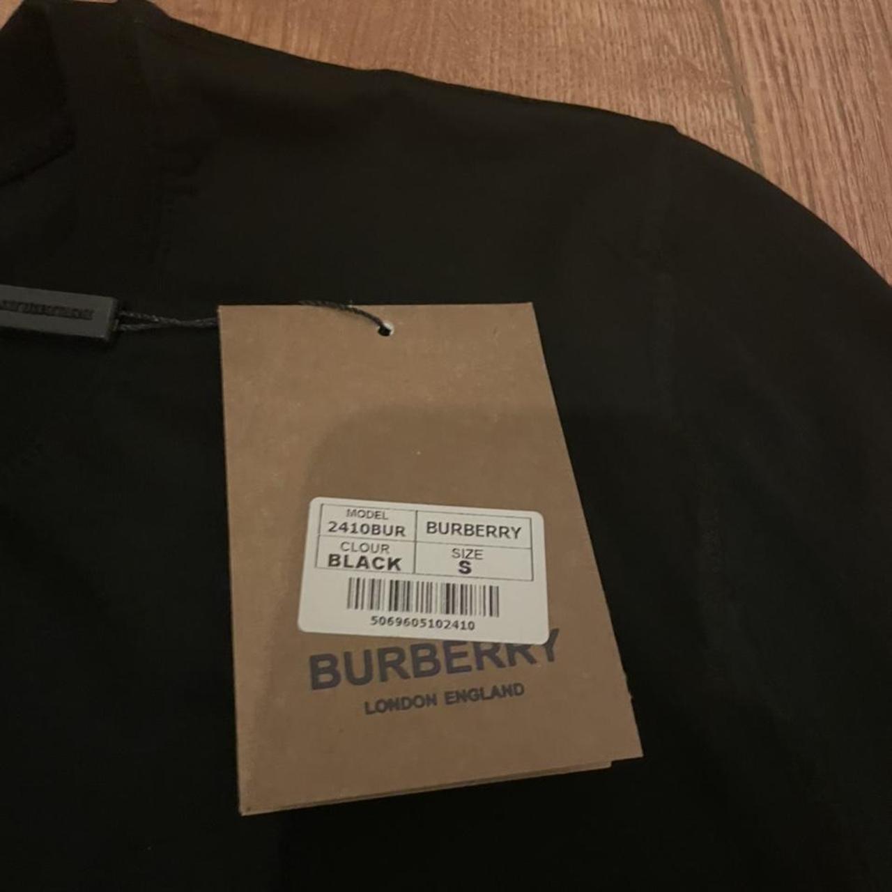 100% authentic Burberry tshirt New with tag Unisex - Depop