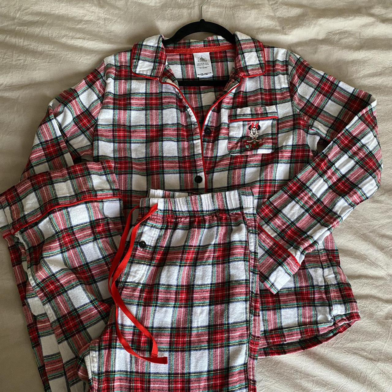 Holiday plaid Minnie PJs set with red piping detail🎄... - Depop