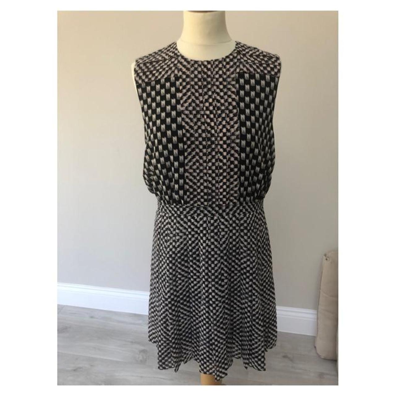 Reiss white/ black Dress Size 12 Never worn & with... - Depop