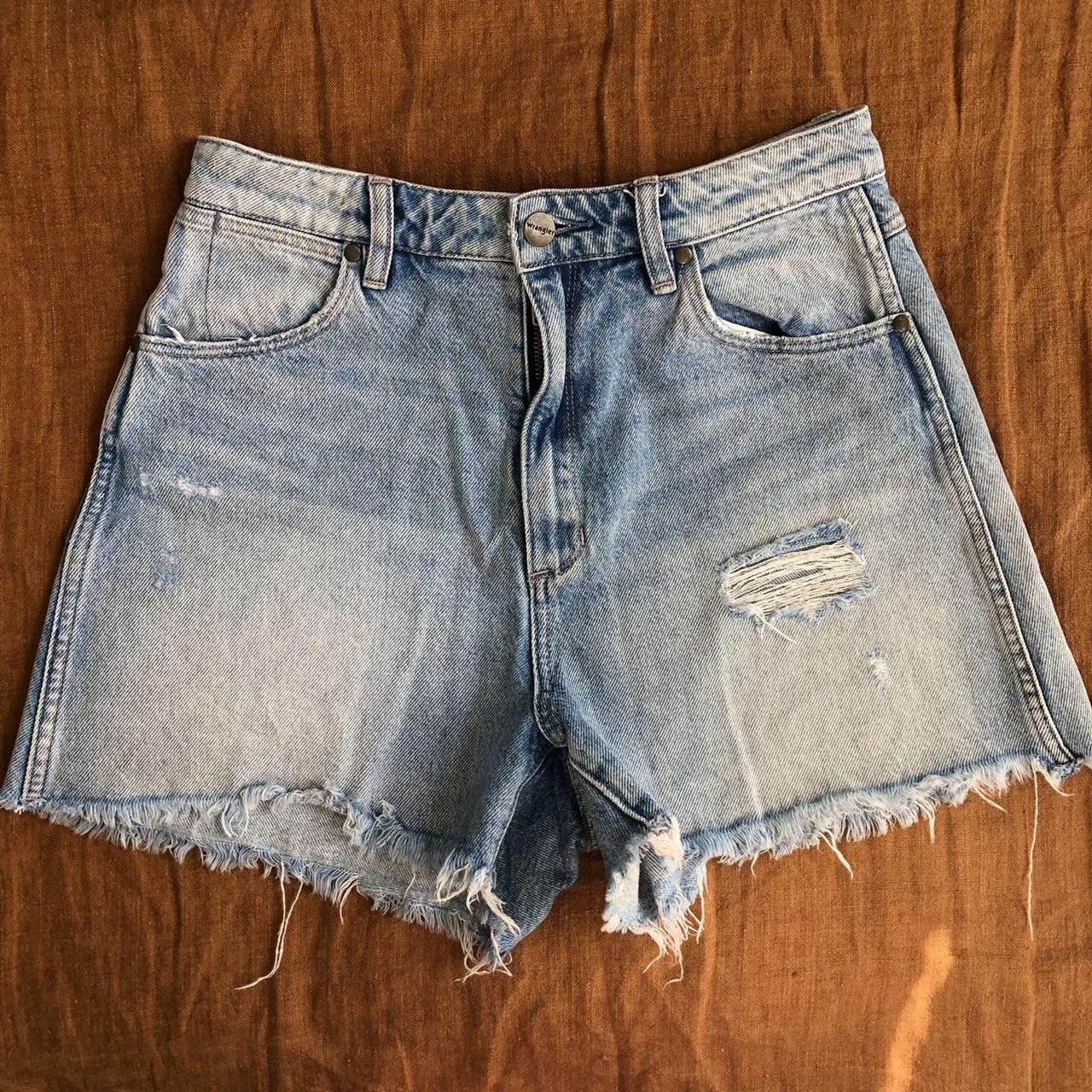 WRANGLER Hi Bells shorts Womens size 9 RRP... - Depop