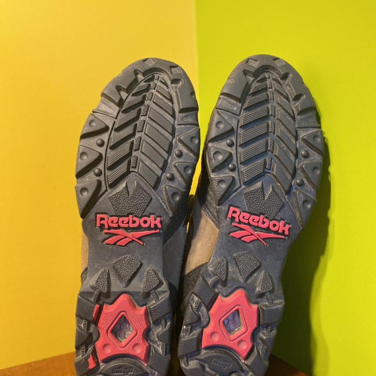 Reebok sales trekking shoes