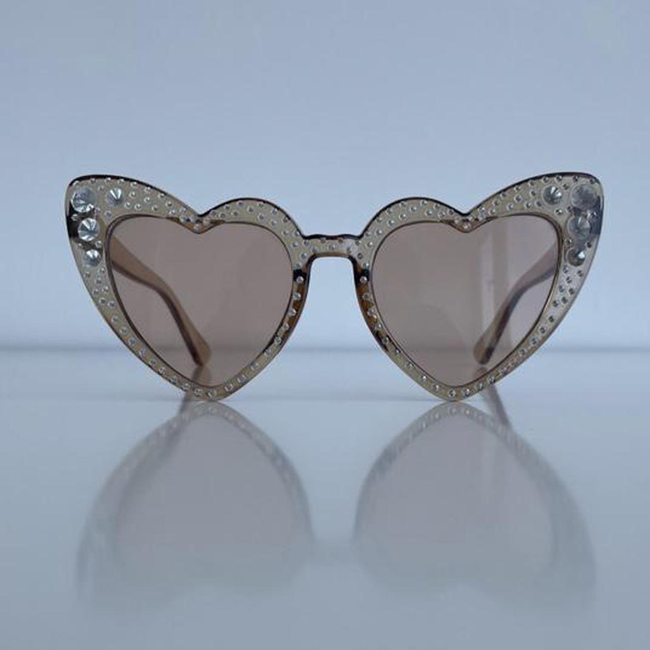 Product Image 1 - Stunning heart sunglasses In a