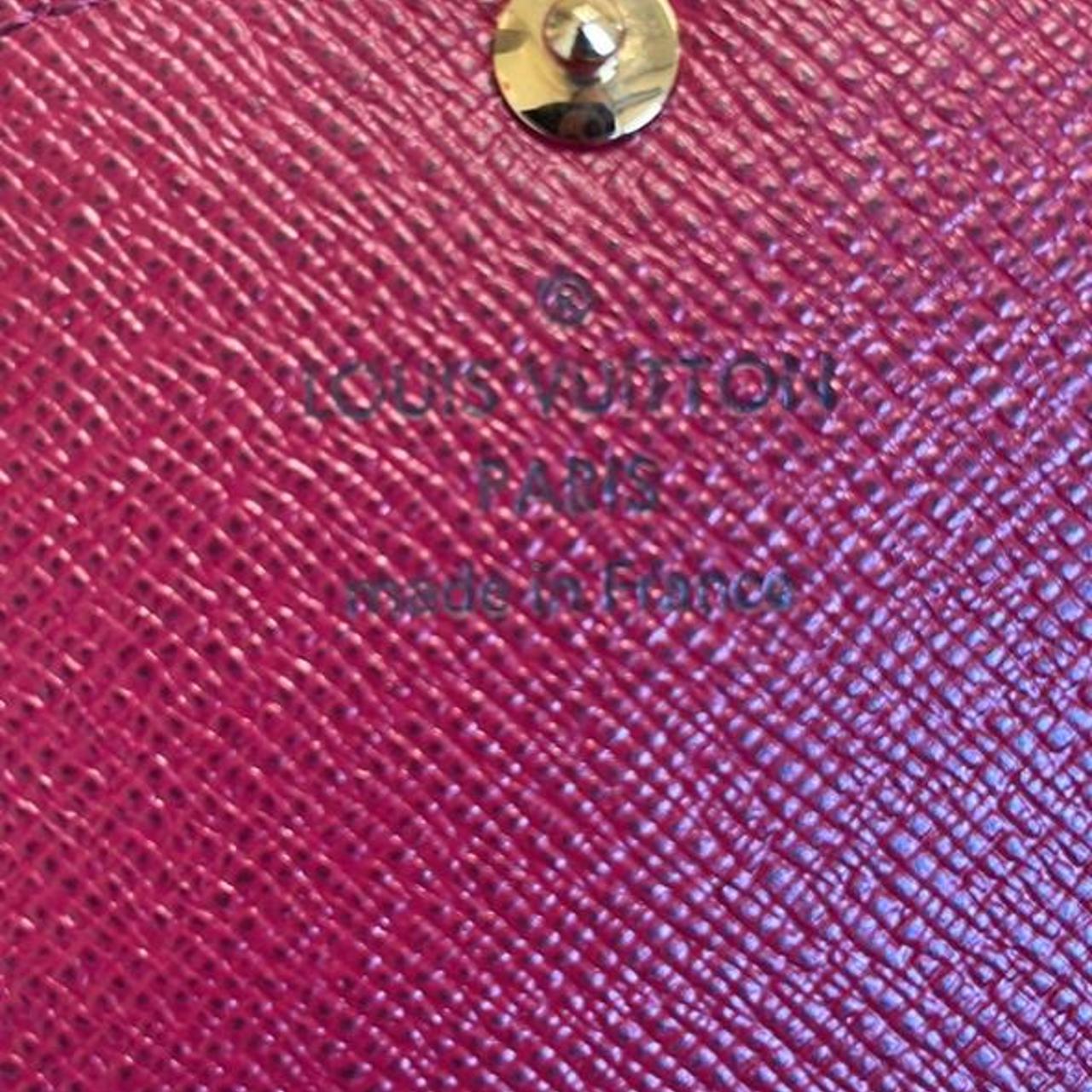 Louis Vuitton sarah wallet Damier print with gold - Depop