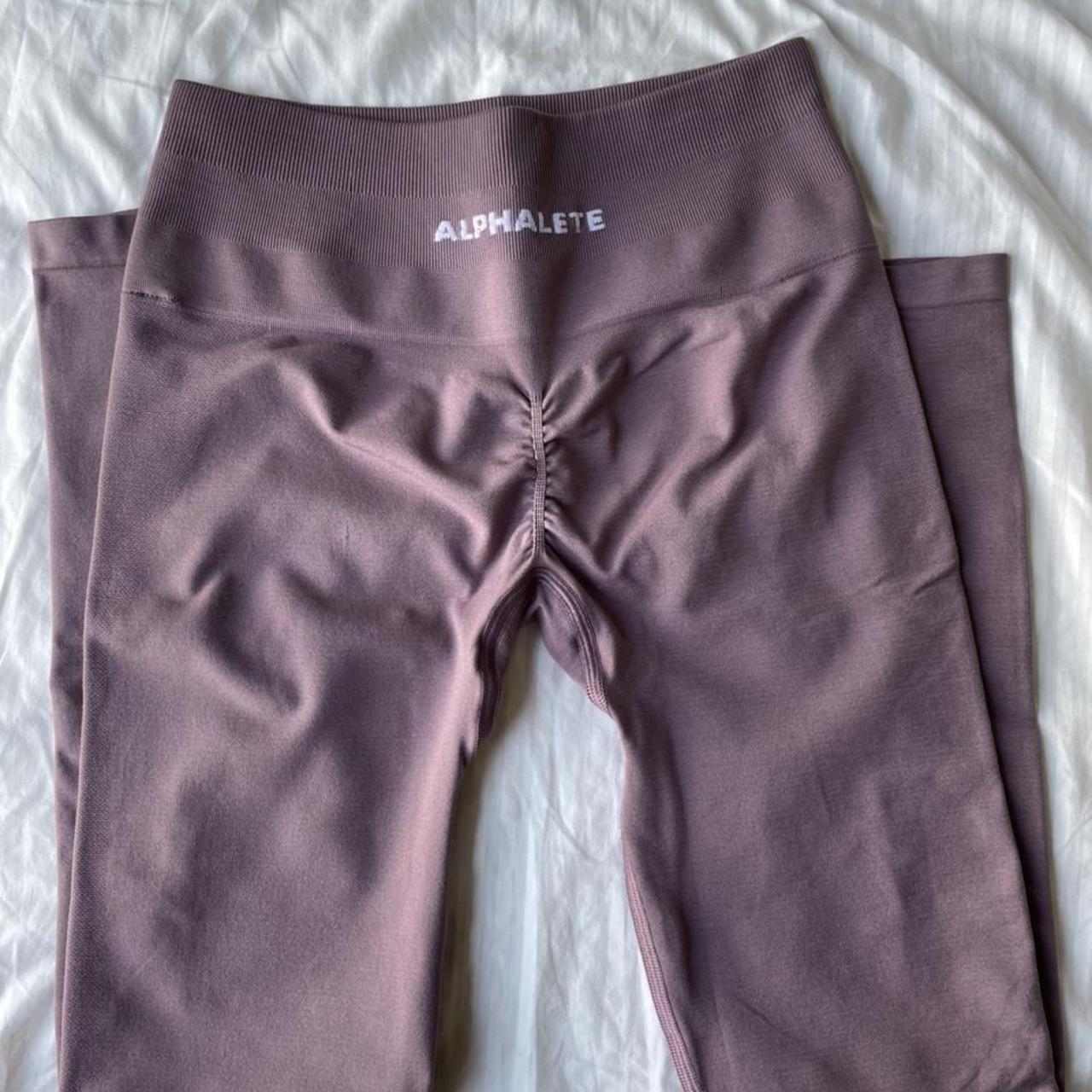 Alphalete Amplify Leggings in Passive Purple (Size M), Women's
