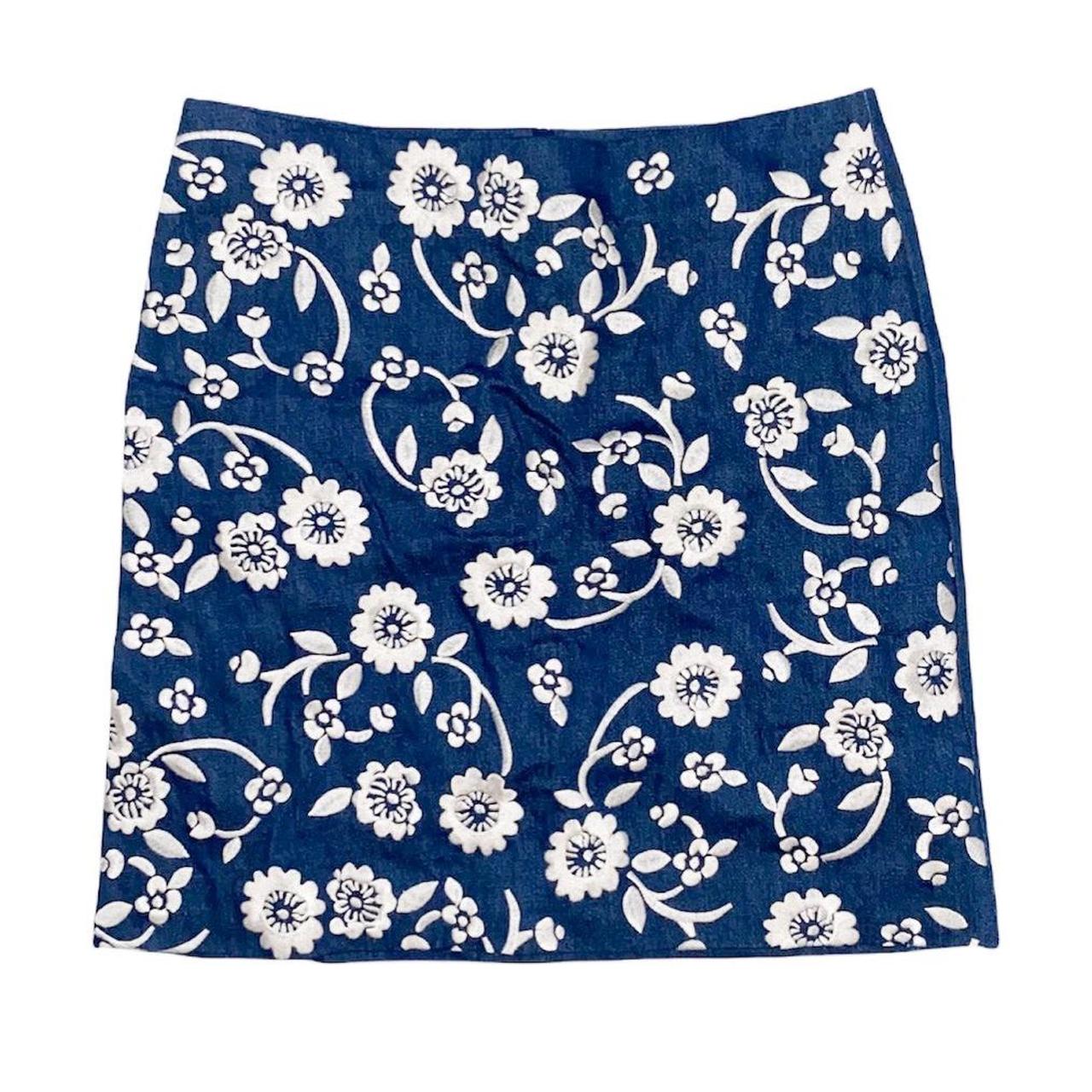 Boden Floral Skirt | Navy Blue/Cream White |... - Depop