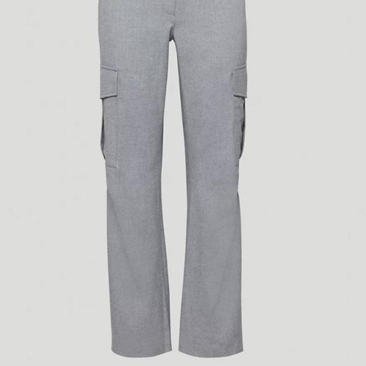 Aritzia cargo pants size 4 These are the Phoenix... Depop