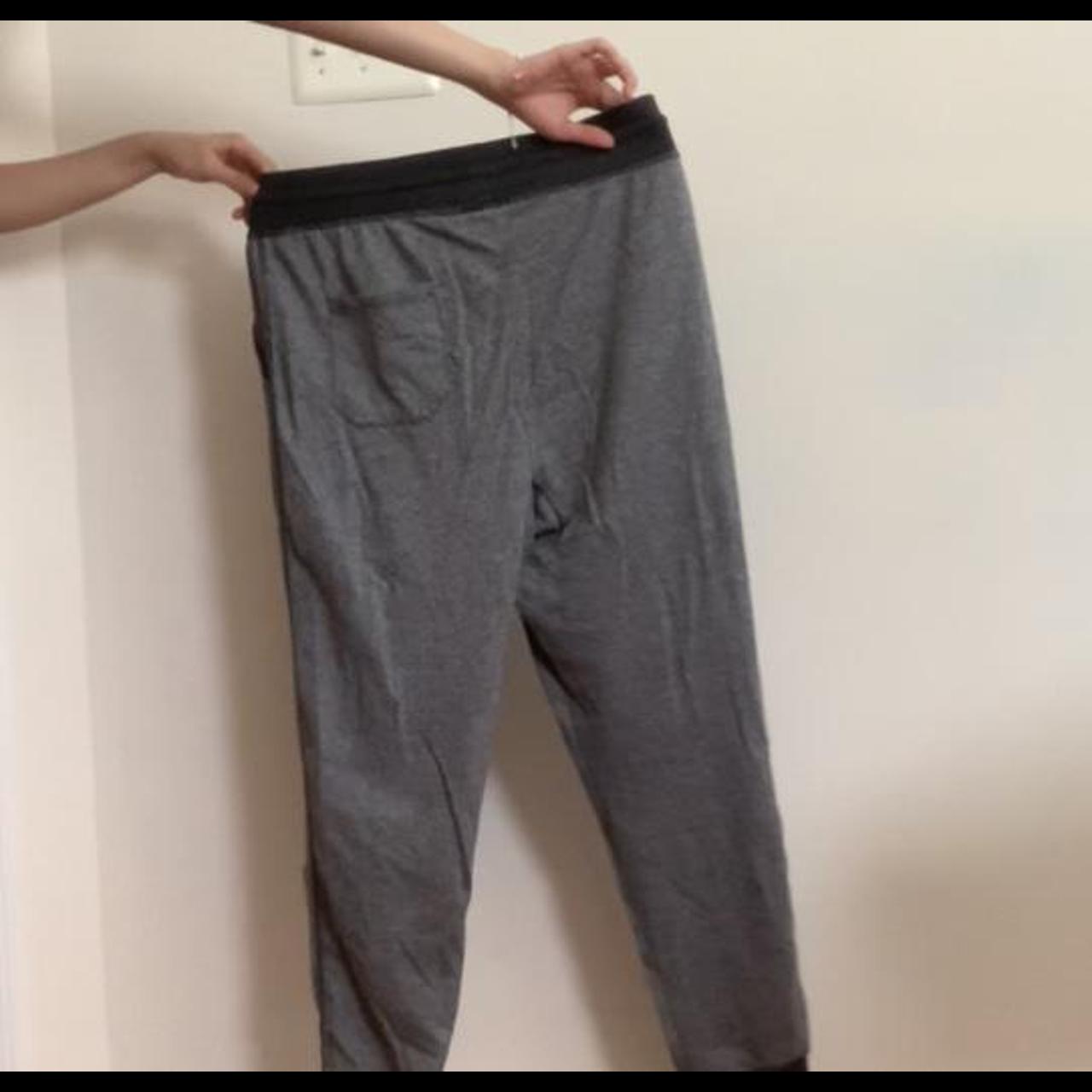 Product Image 2 - Men’s Gray Lounge Joggers
Size L

#menspants#mensjoggers#joggers