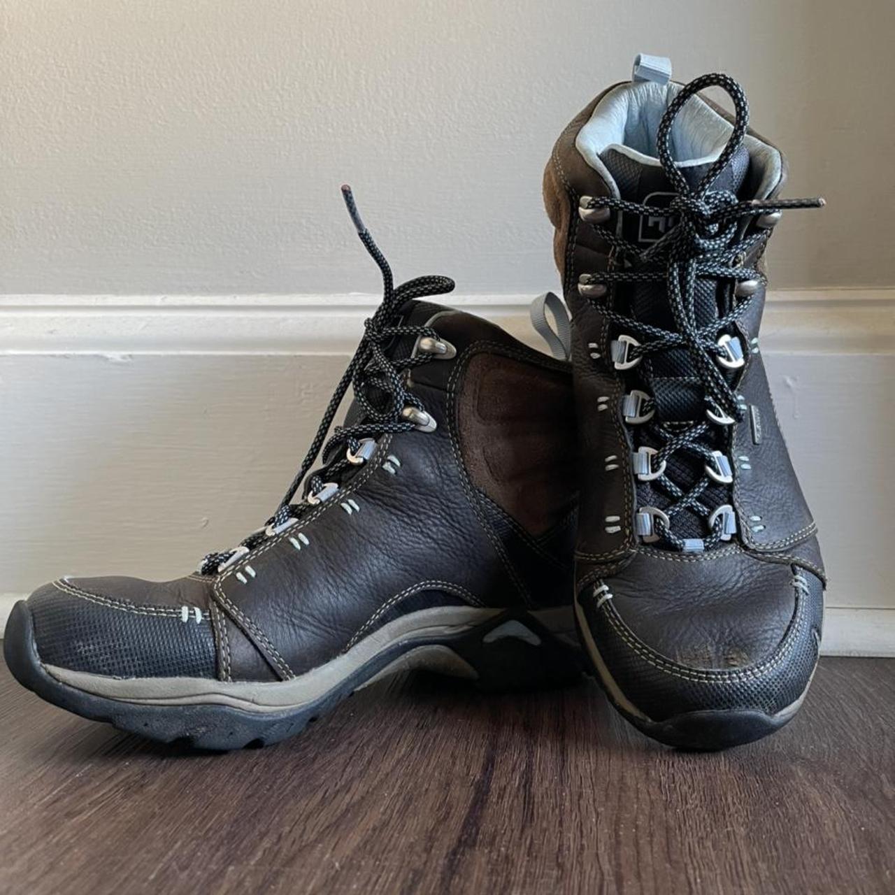 ahnu by teva hiking boots