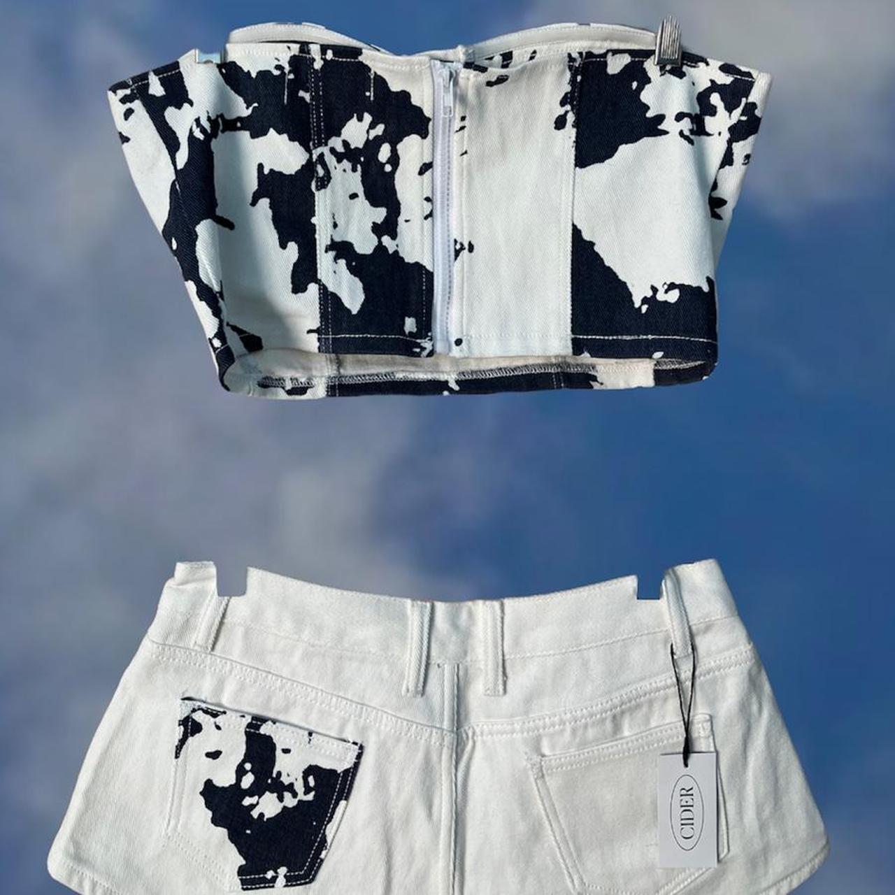 Cider Women's White and Navy Jeans Depop