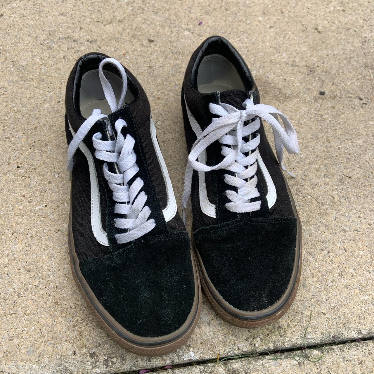 foot asylum vans