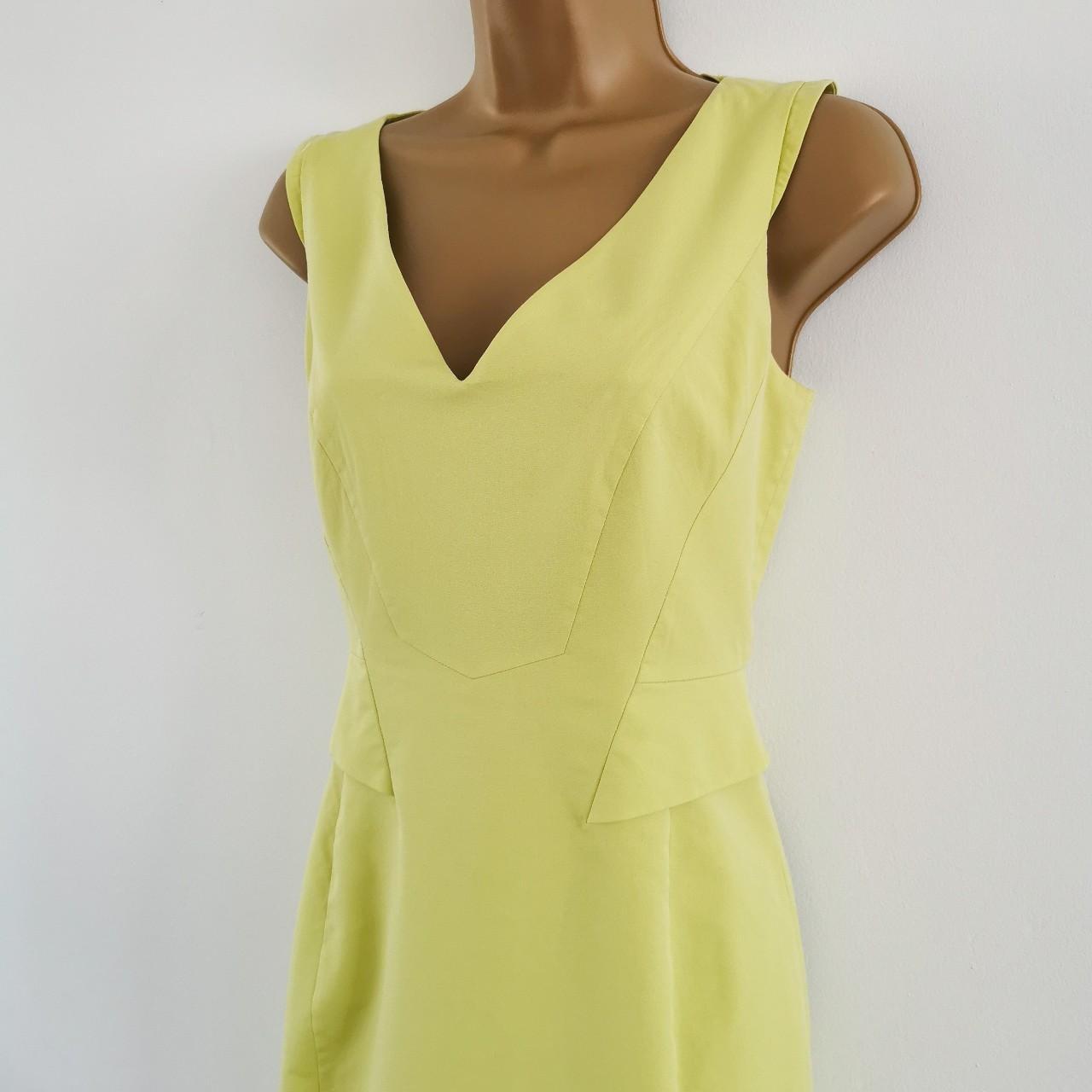 Karen Millen Women's Green and Yellow Dress Depop