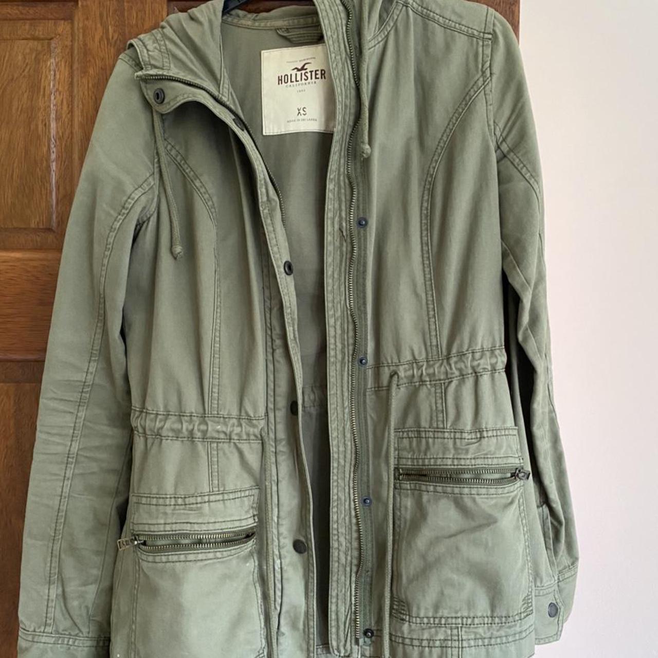 Hollister khaki jacket hotsell