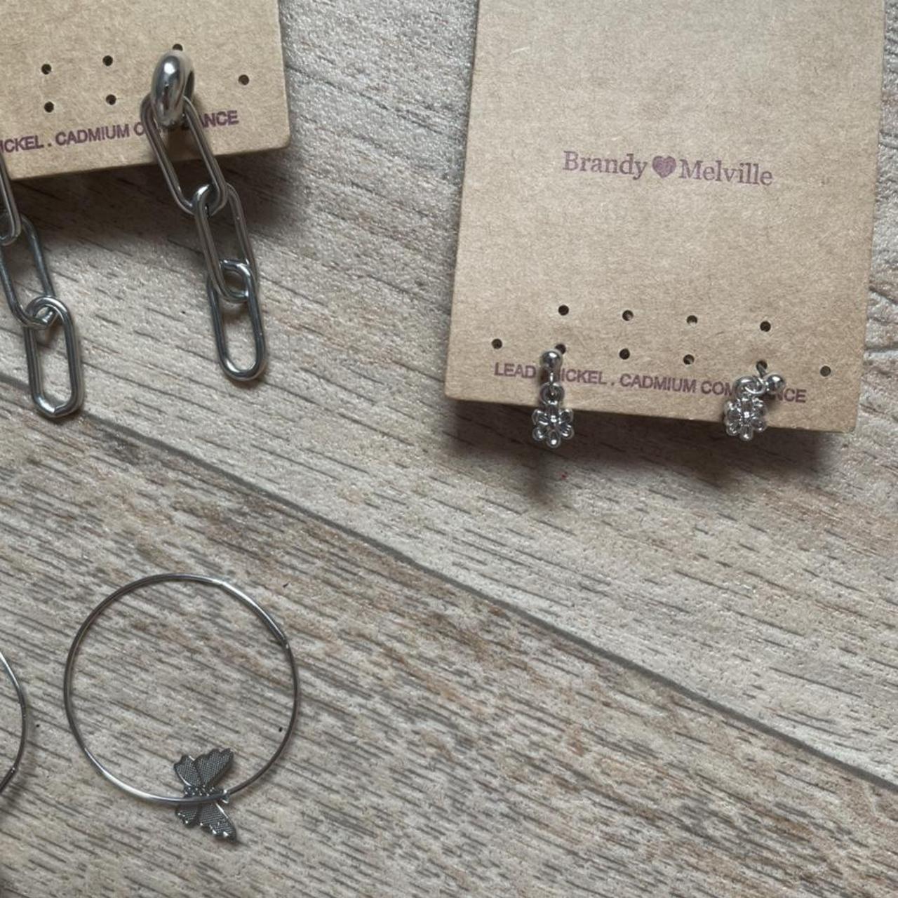 Brandy Melville Ohrringe Preis unten pro... Depop