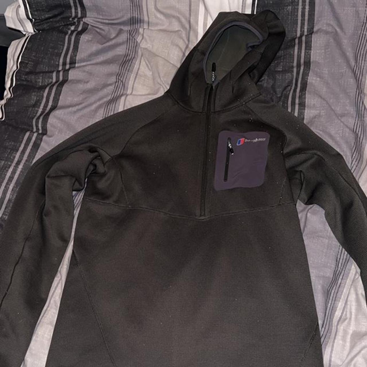 Berghaus hooded fleece (large) - Depop