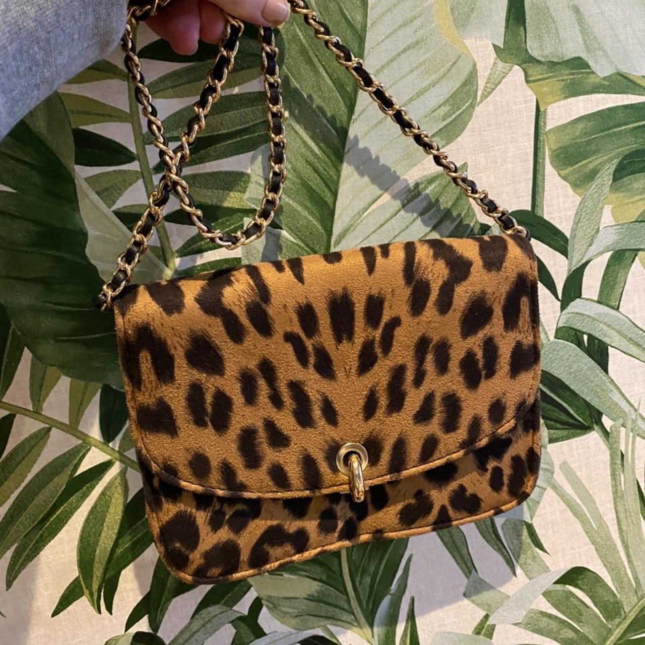 🐆 Cheetah Print Handbag 🐆 Super Soft And Vibrant - Depop