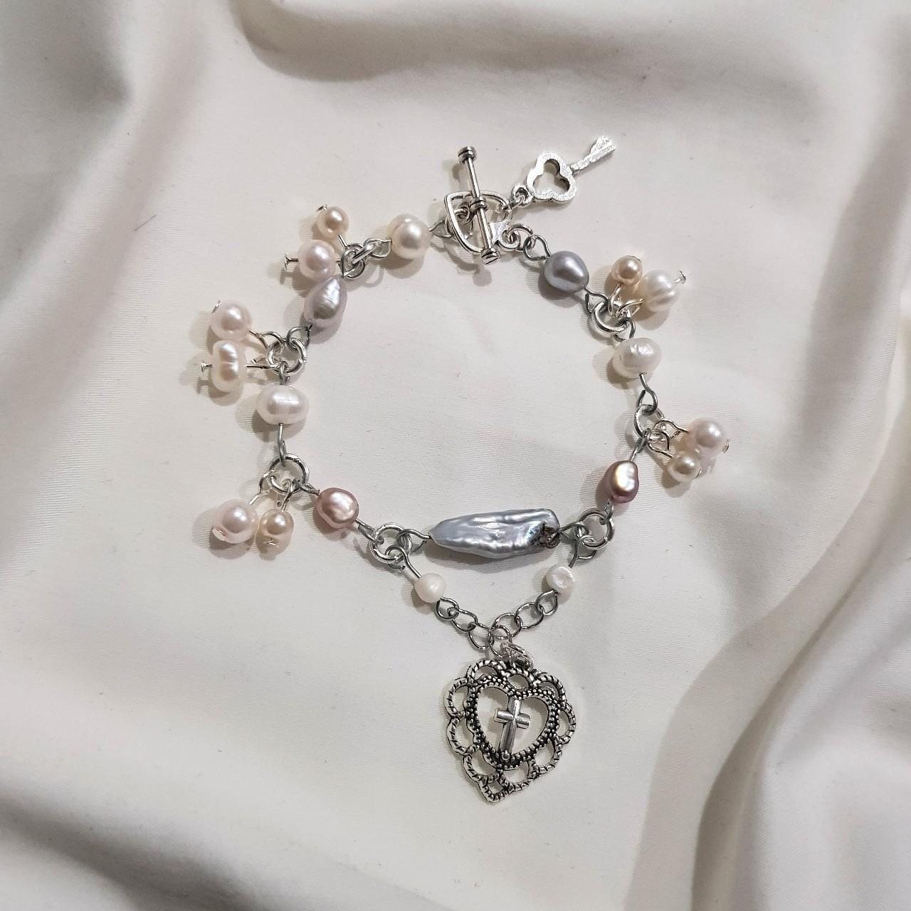 freshwater pearl bracelet ♡ handmade by me with an... - Depop