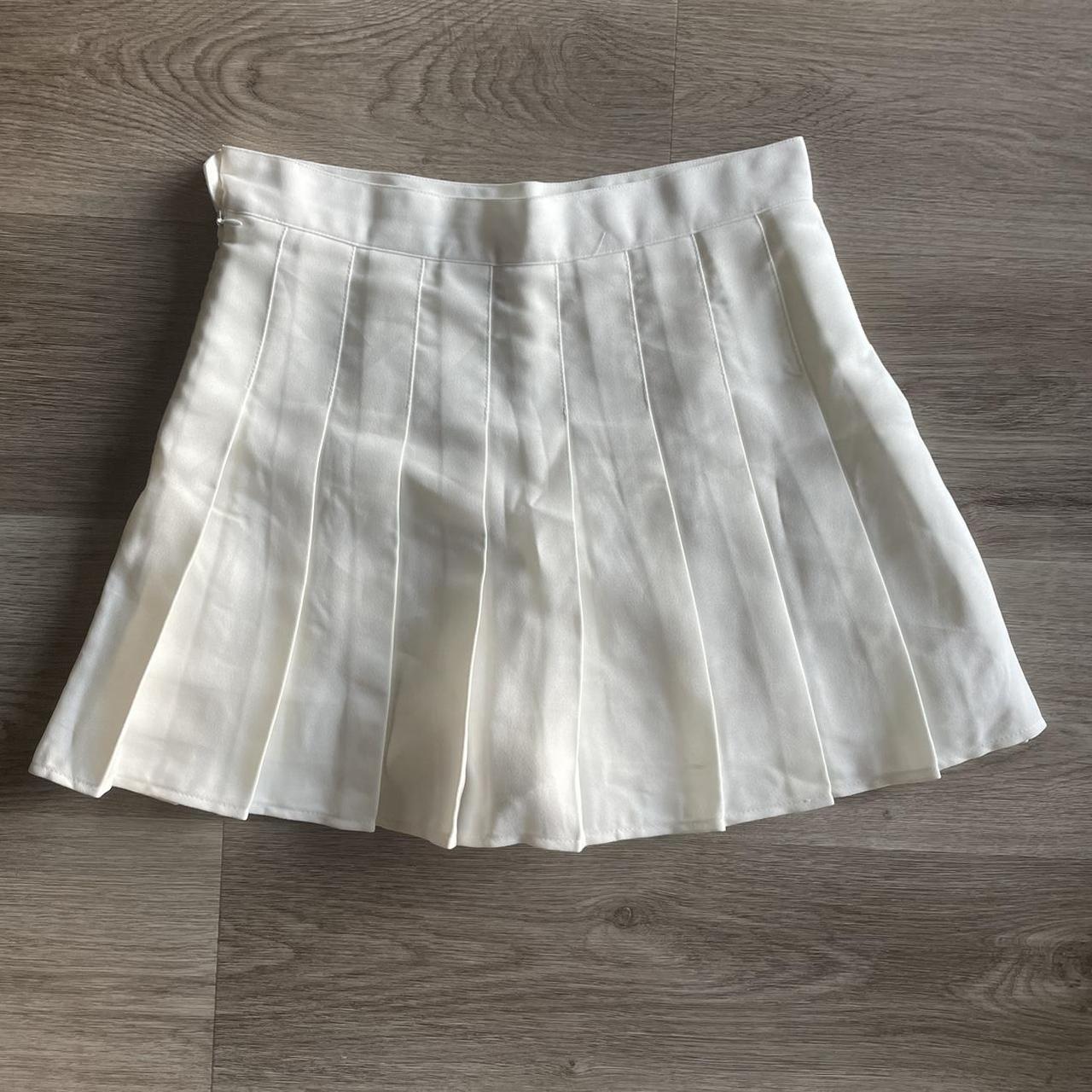 White Tennis Skirt. #y2k #cute #tennisskirt (XS or... - Depop