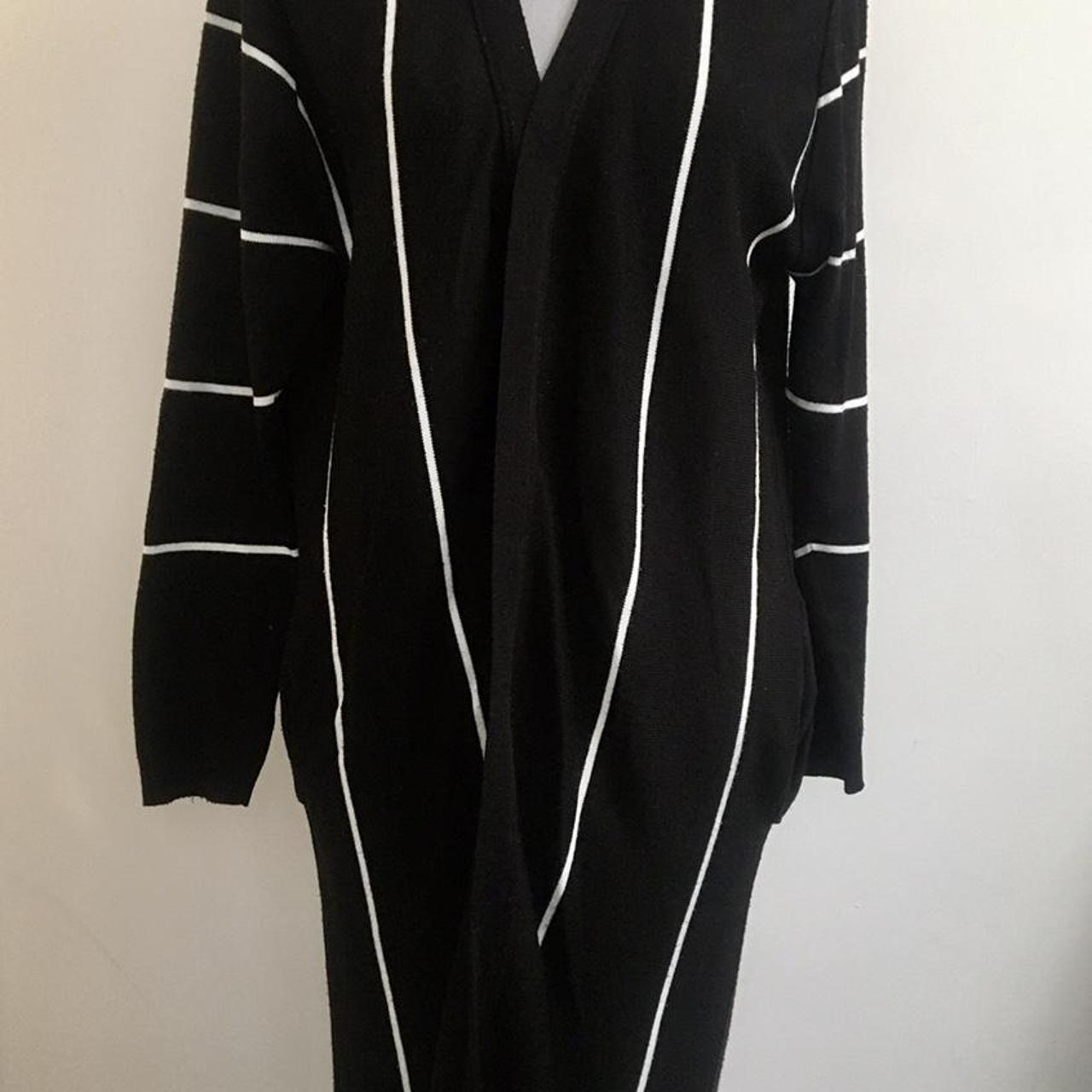 Peacocks Size Small Long Black Cardigan