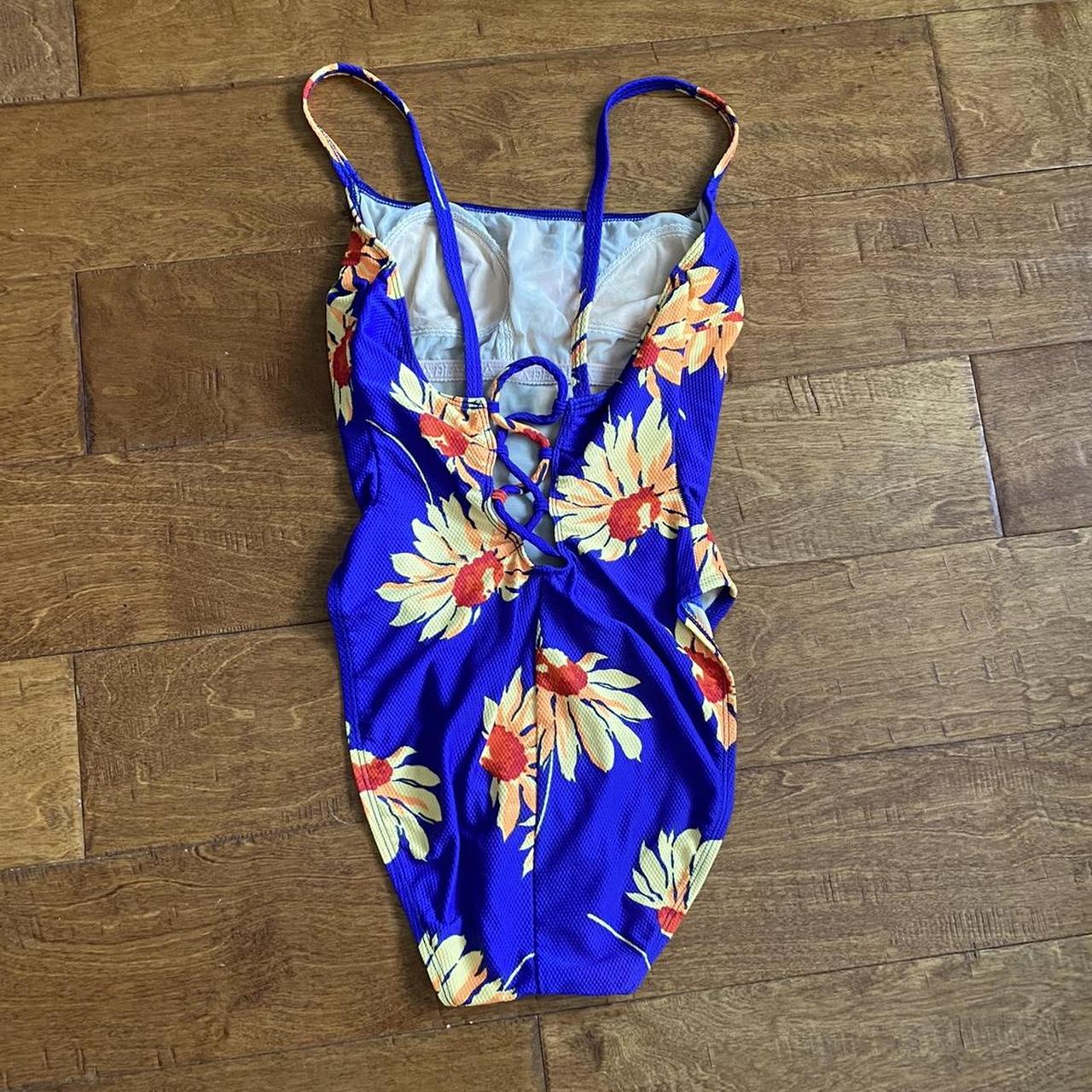 La Blanca Women's Yellow and Blue Swimsuitonepiece Depop