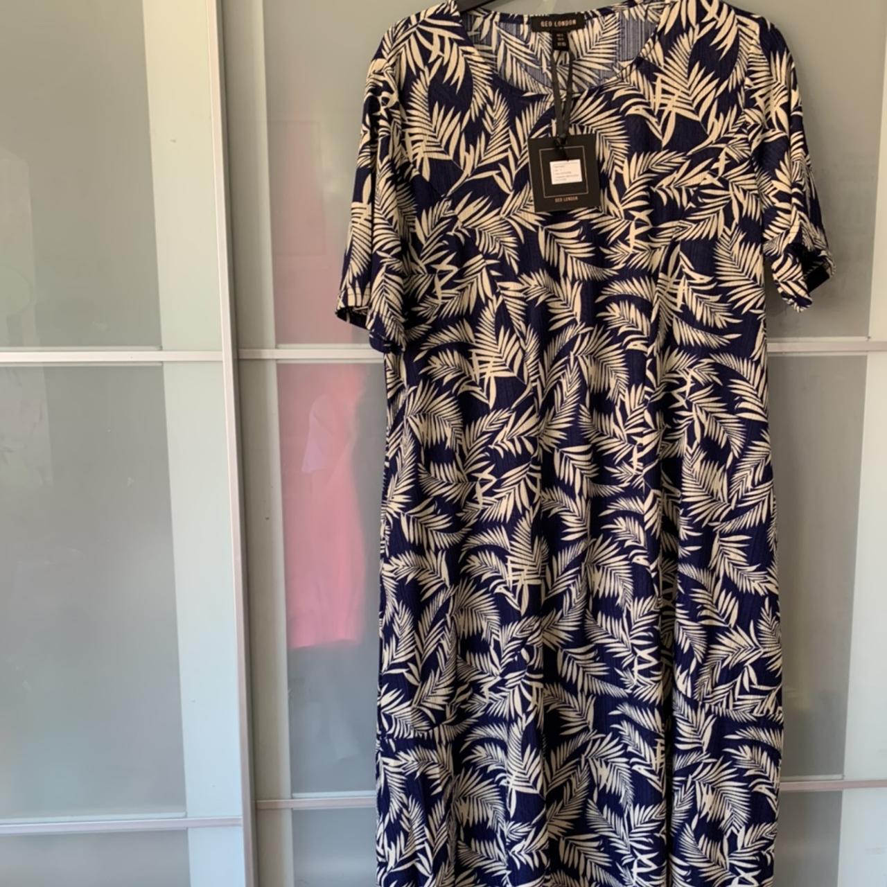 🦋blue / white floral pattern dress 🛼 tk maxx 🌊 brand... - Depop