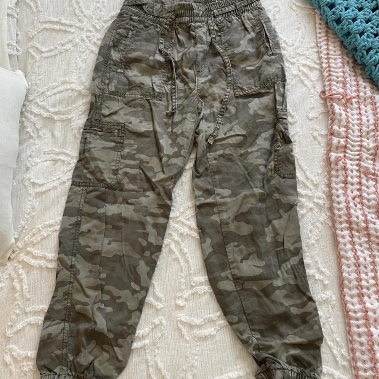 american eagle camo pants