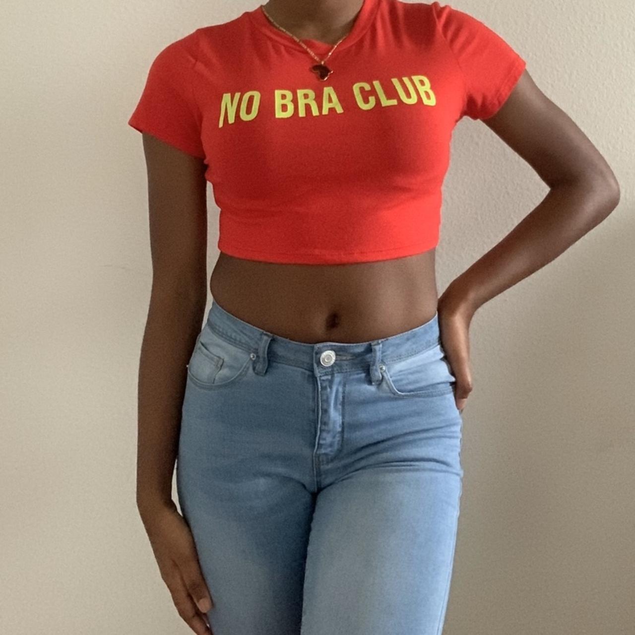 No Bra Club” is Now a Thing on Instagram.