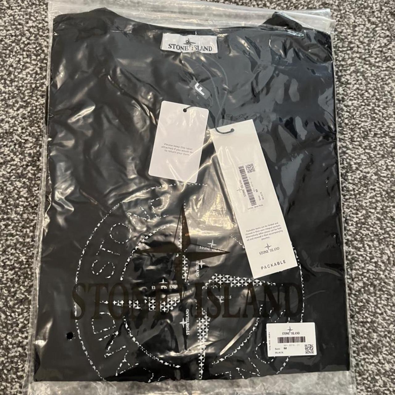 Stone Island T shirt.Available in size S & M - Depop